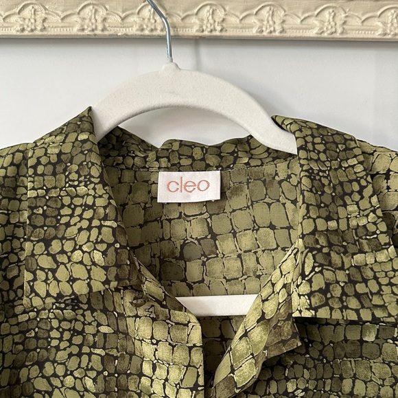 CLEO | Vintage Olive Mosaic Snack Skin Button Up Blouse Shirt - Picture 3 of 11